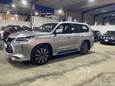 لكزس LX570 مديل2019 3
