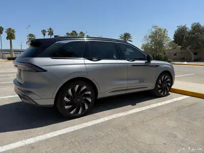 لينكون نوتيلوس بريزيدينشال هجين فل 2024 للتنازل بدون مقابل 0