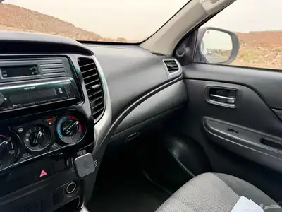 ميستوبيشي_L200_فل_اتوماتيك_ديزل 43