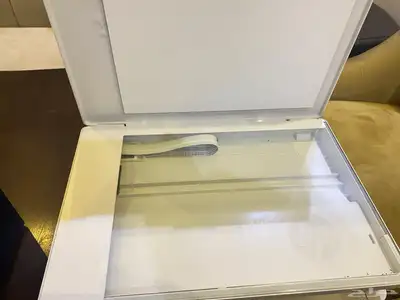 طابعه من شركه hp و بيسي مكتبي 2