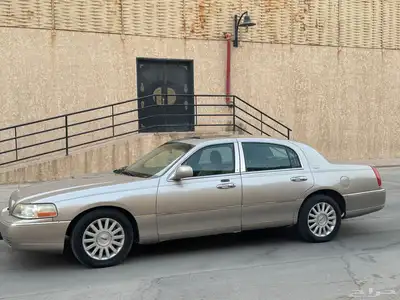 لينكولن تاون كار 2007 2