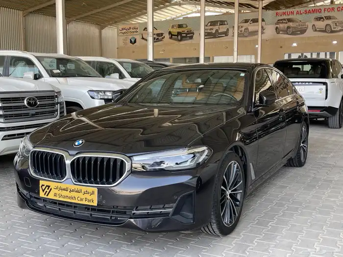 للبيع بي ام دبليو 2022 فئه 520i سعودي 1