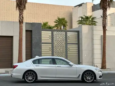 بي ام دبليو 730 قمه في النظافه 2019 33