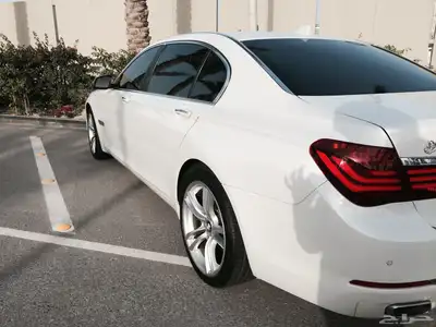 bmw 740 2013 مخزن 4