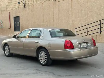 لينكولن تاون كار 2007 6