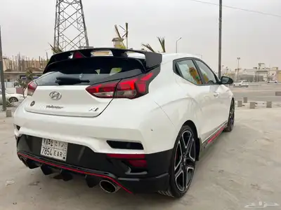 هونداي فيلوستر 2022 شبه اصفار ان لاين سعودي 4