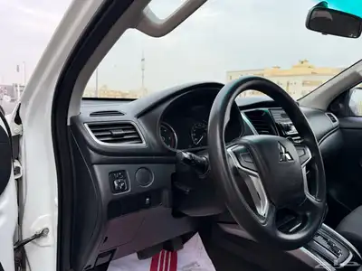ميستوبيشي_L200_فل_اتوماتيك_ديزل 26