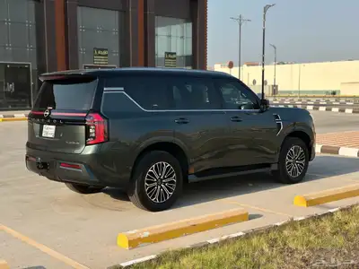 للبيع نيسان باترول موديل 2025 ماشي 4400 كم 13