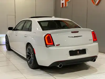 كرايسلر S300 2023 معدل خارجي SRT بحالة نظيفه 6
