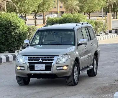 باجيرو GLS 2020 ذهبي 0
