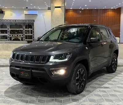 جيب كومباس 2019 تريل هوك(عرض خاص) 0