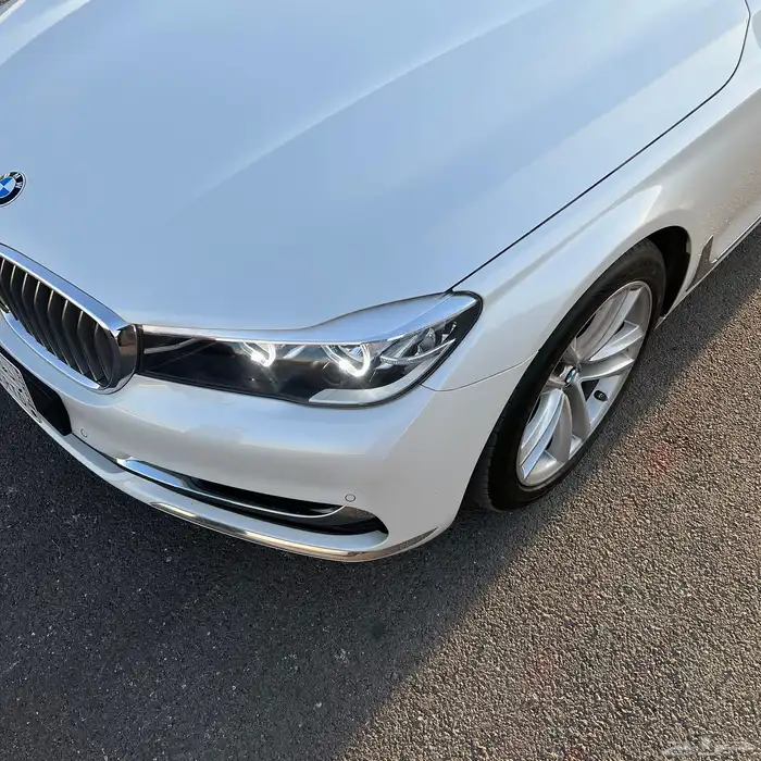بي ام دبليو 740li 2019 مخزن 30