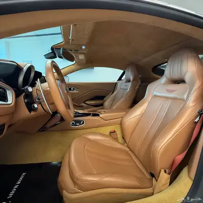 استون مارتن فانتج 2020 vantage 6