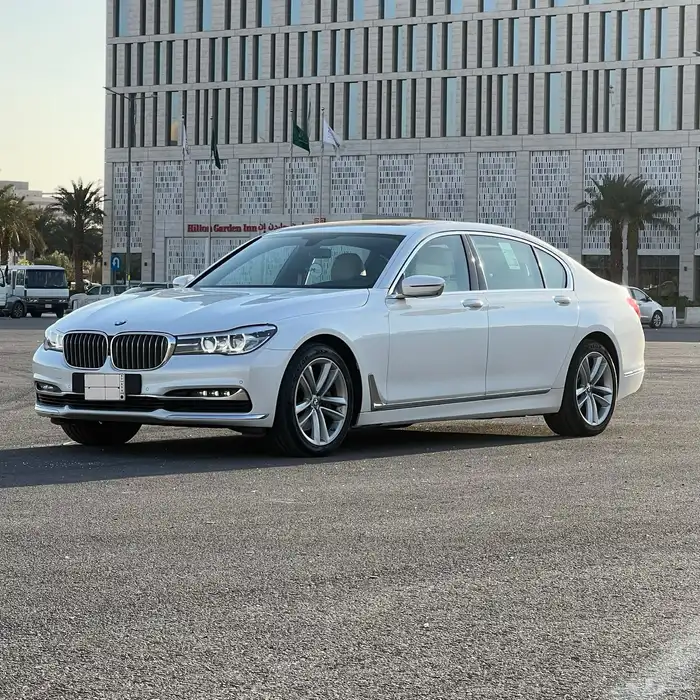 بي ام دبليو 740li 2019 مخزن 0