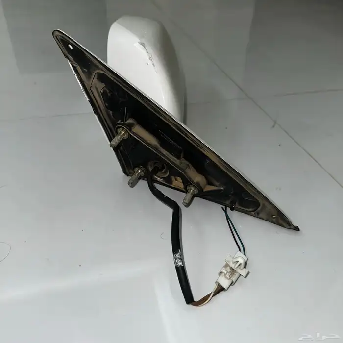 مراية كامري يسار لون ابيض 2003 - 2006 1