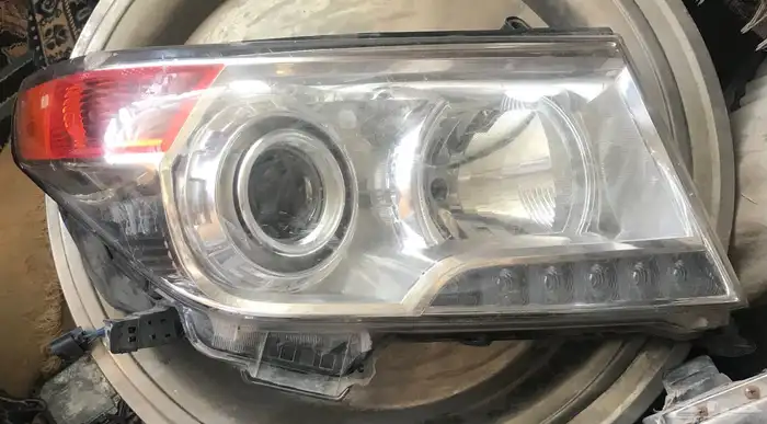 شمعة لاند كروزر 0