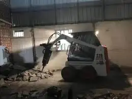 احتاج بوبكات دقاق تكسير بالمدينة او بوكلين ميني 0