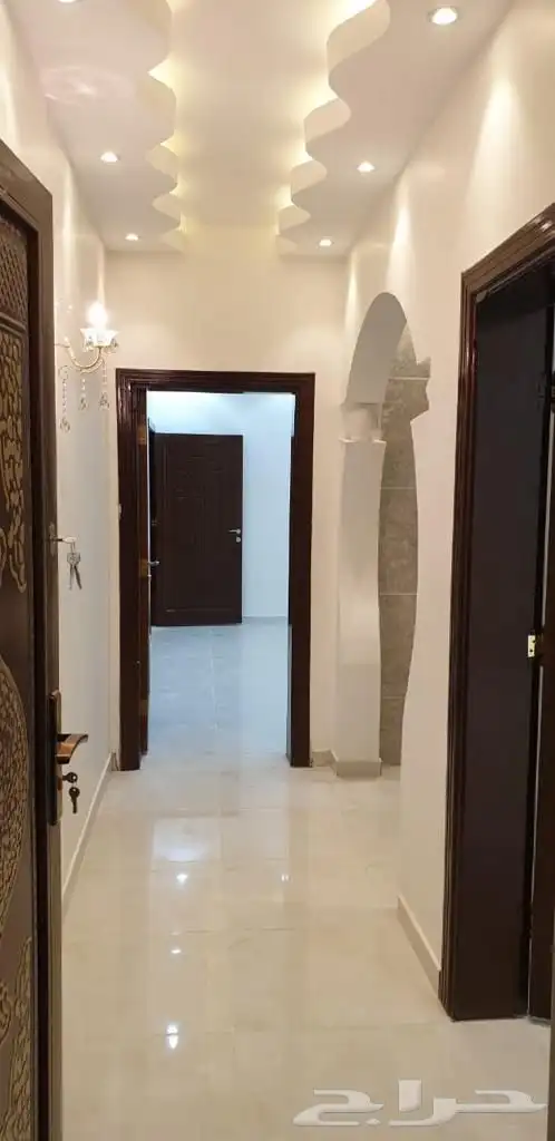 شقه للايجار بحي الصفا تبوك تشطيب ممتاز 5