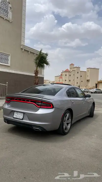 دوج تشارجر RT للبيع 2