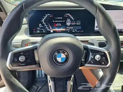 Bmw740i 2023 21