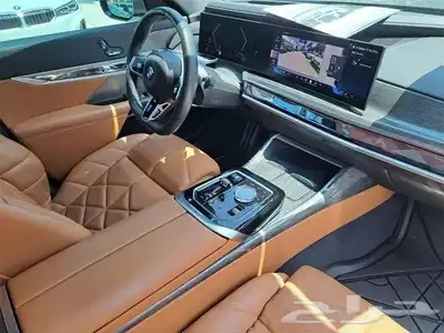 Bmw740i 2023 12