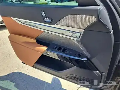 Bmw740i 2023 23