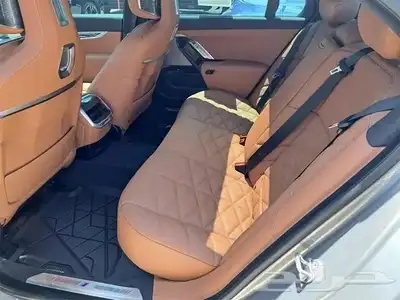 Bmw740i 2023 7