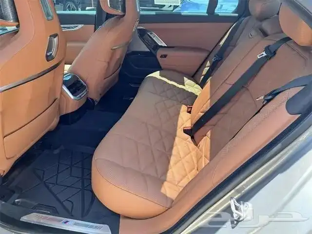 Bmw740i 2023 7