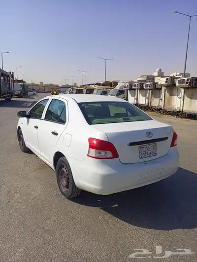 تويوتا يارس موديل  2009 3