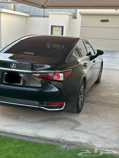 لكزس es250 2024 اسود 4