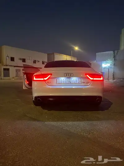 اودي A7 2015 7