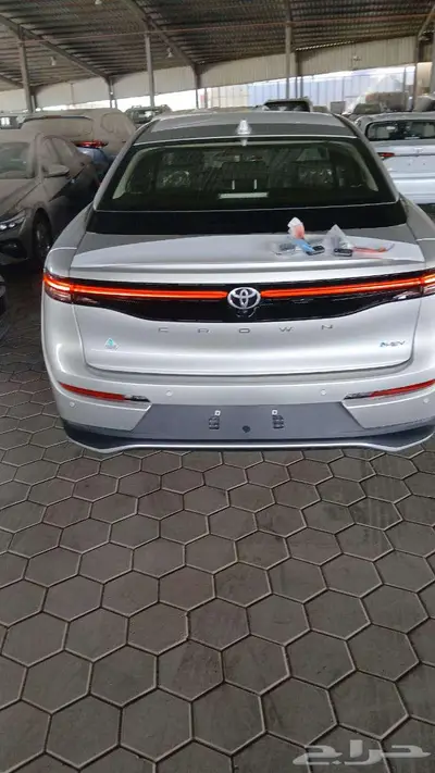 تويوتا كراون بريميوم 2025 2