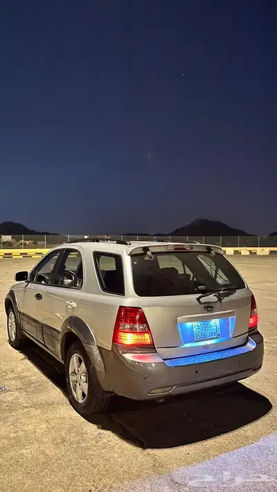 كيا سورينتو موديل2009 مكينةوقير على الشرط البدي رشوش متفرقه 3