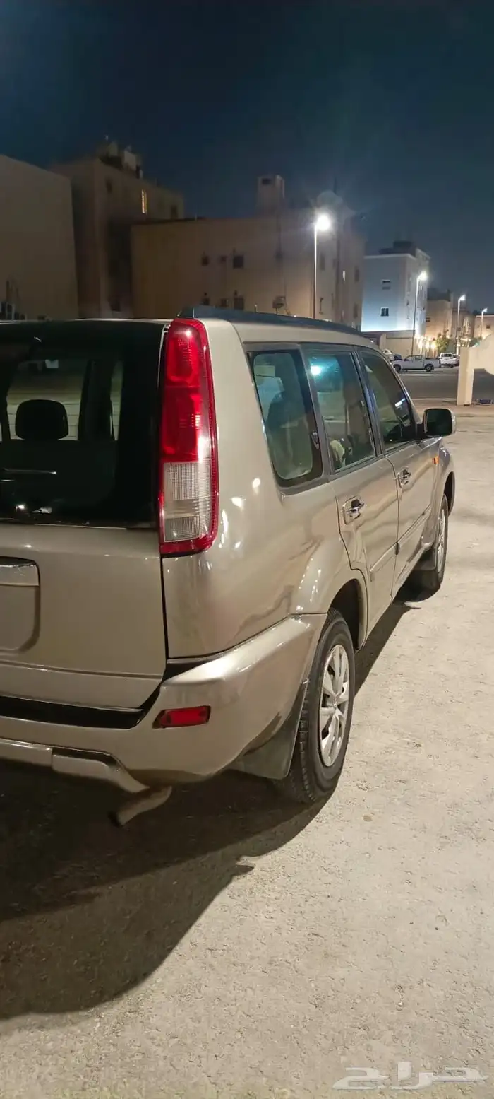 نيسان اكس تريل 2003 1