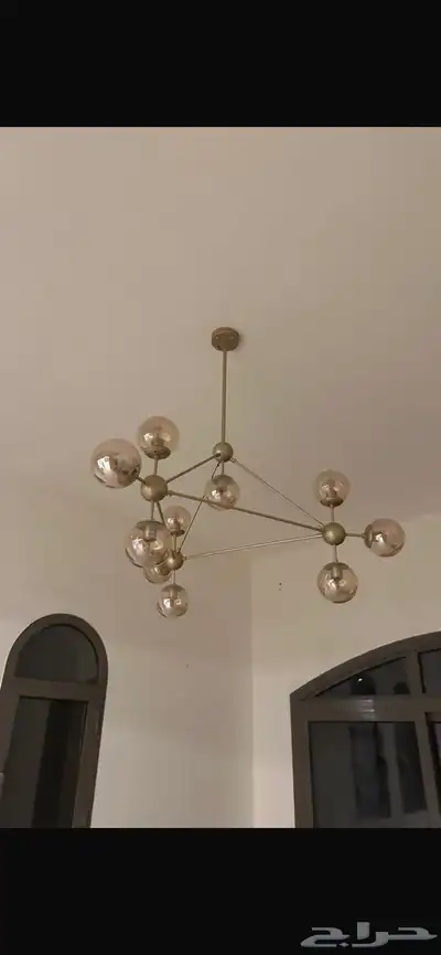 للبيع ثريات بحالة ممتازة 0