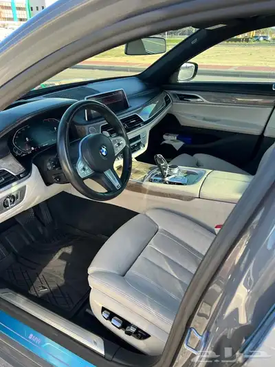 BMW 2020 730li 1