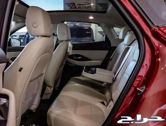 جاكوار E pace موديل 2019 10