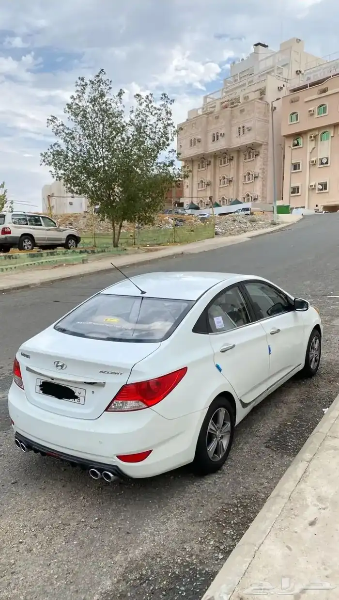 اكسنت موديل 2012 1