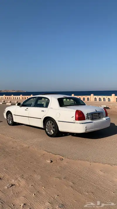 لنكولن تاون كار 5