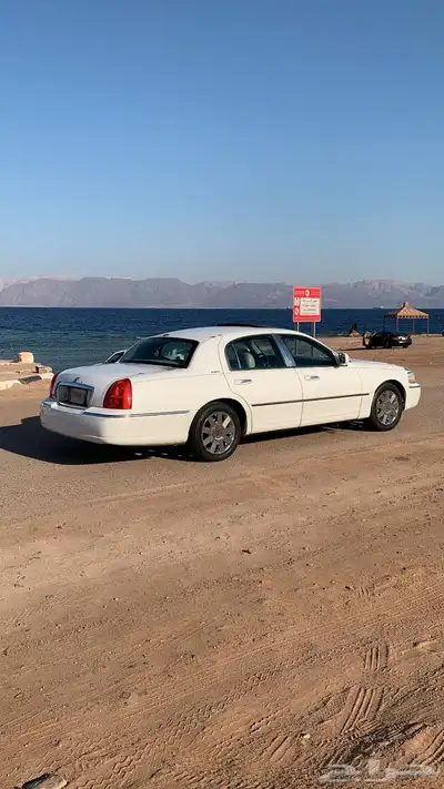 لنكولن تاون كار 0