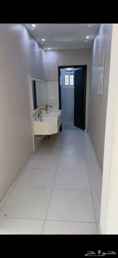 فله للإيجار 4