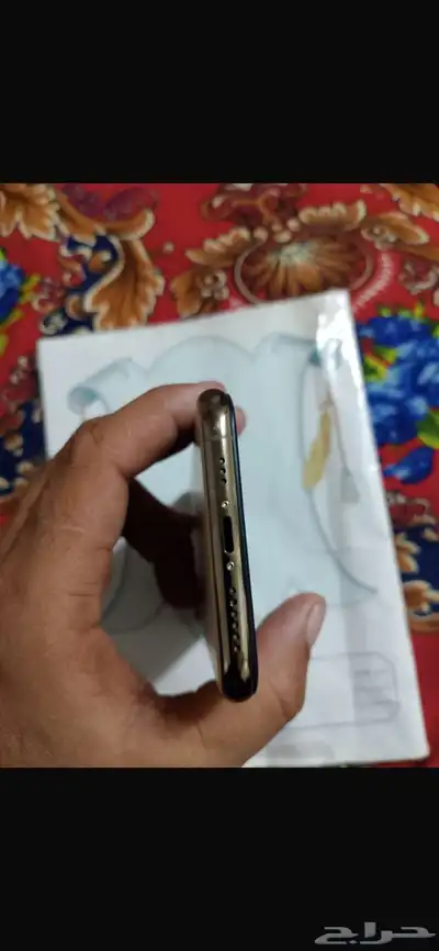 iPhone 11 Pro gold 256 GB physical dual Sim 1150 9