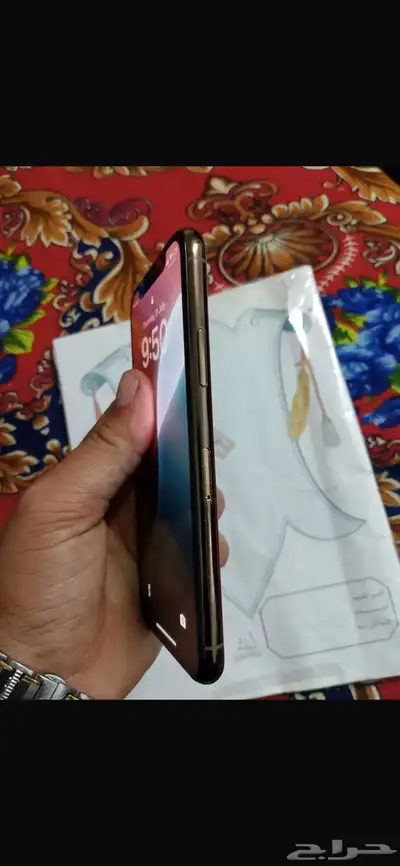 iPhone 11 Pro gold 256 GB physical dual Sim 1150 7