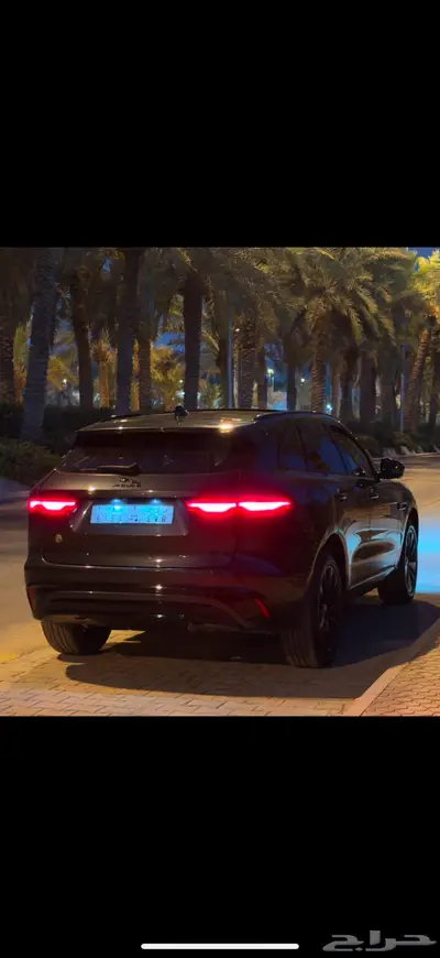 F-pace ( بلاك أديشن ) بحالة الوكالة 32