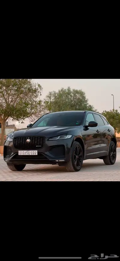 F-pace ( بلاك أديشن ) بحالة الوكالة 1