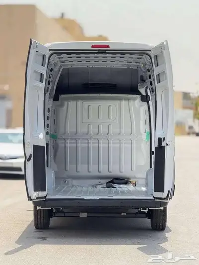 بيجو بوكسر 2024 - 2025 4