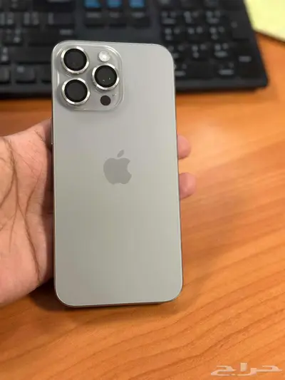 IPHONE 15 PRO MAX 256GB 4