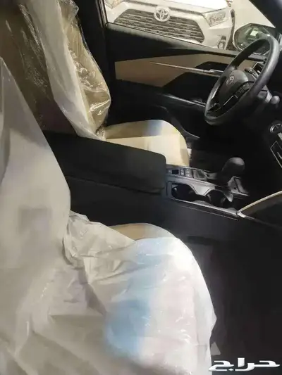 كامري E استاندر 2025 3