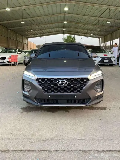 سنتافي 2020 ديزل 5 مقاعد عداد 200 ألف وارد كوريا 2