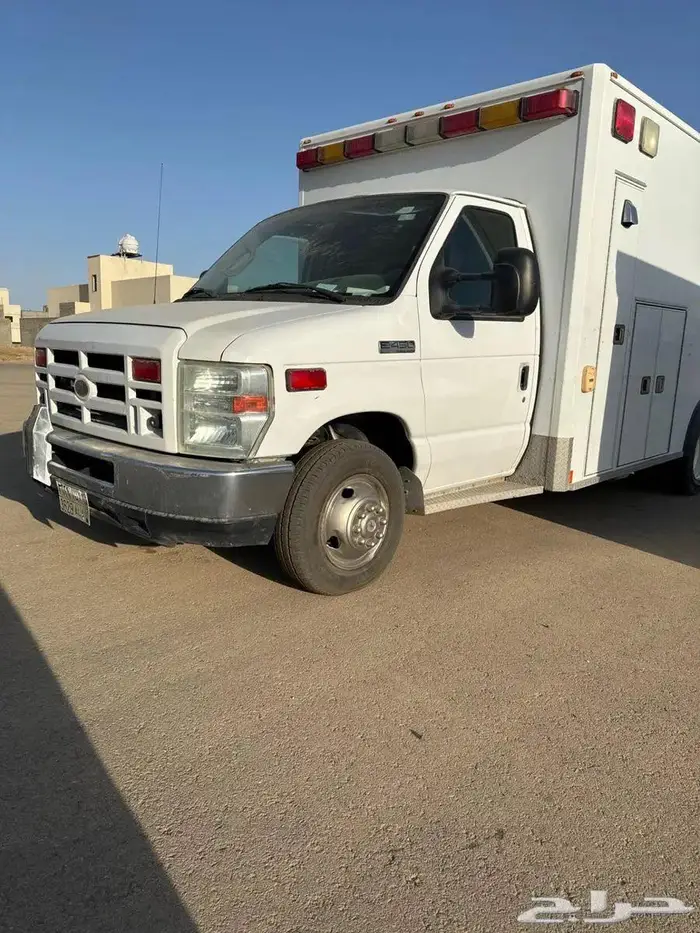 فورد E450 1